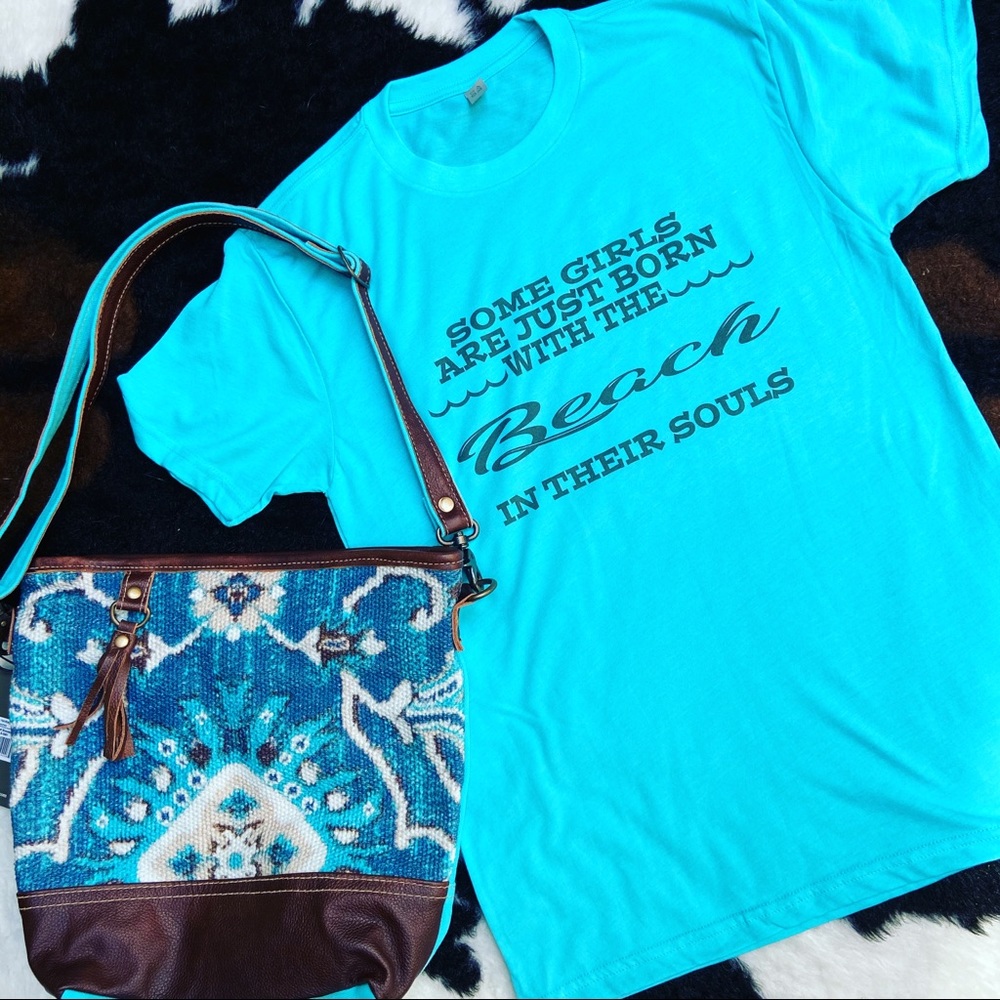 New! Some girls beach t shirt! 🏖